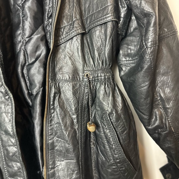 VINTAGE 90s cinched waist hourglass black leather jacket women’s Small/Medium. - Picture 9 of 14